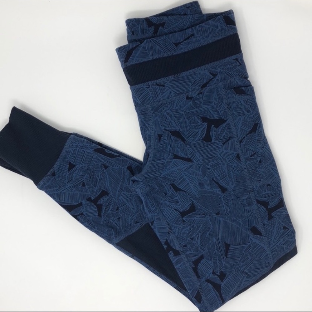 Athleta Blue Patterned Leggings - Picture 3 of 8